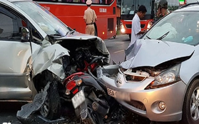 Mơ thấy người chết bị ô tô đâm